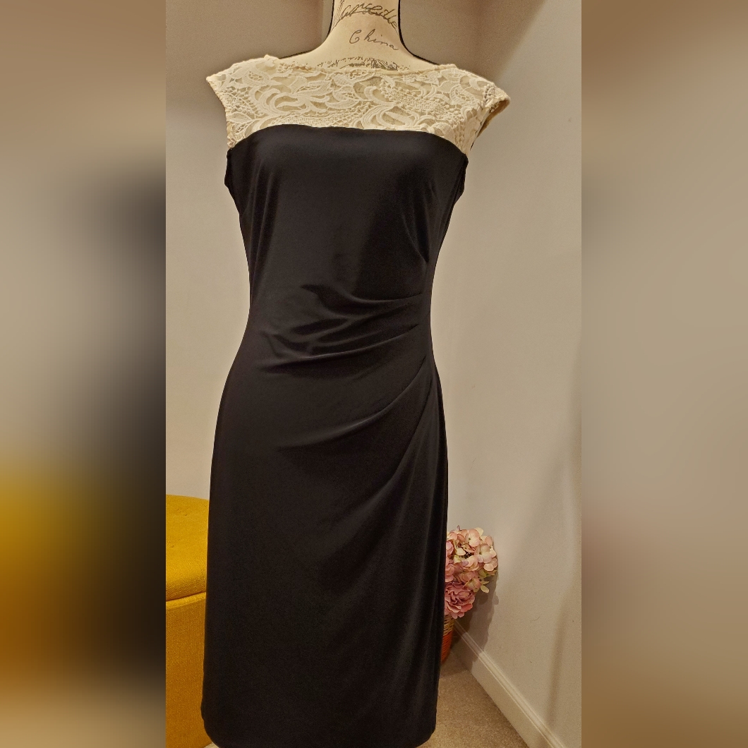 Lauren Ralph Lauren Black Elegant Sheath Dress, With Delicate Beige Lace Size 8